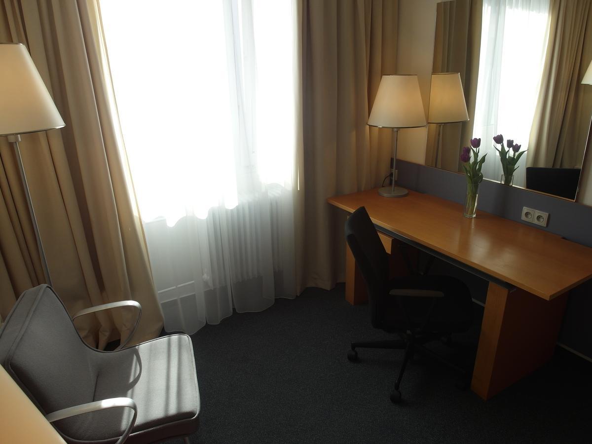 Hotel Harfa Prague Exterior photo