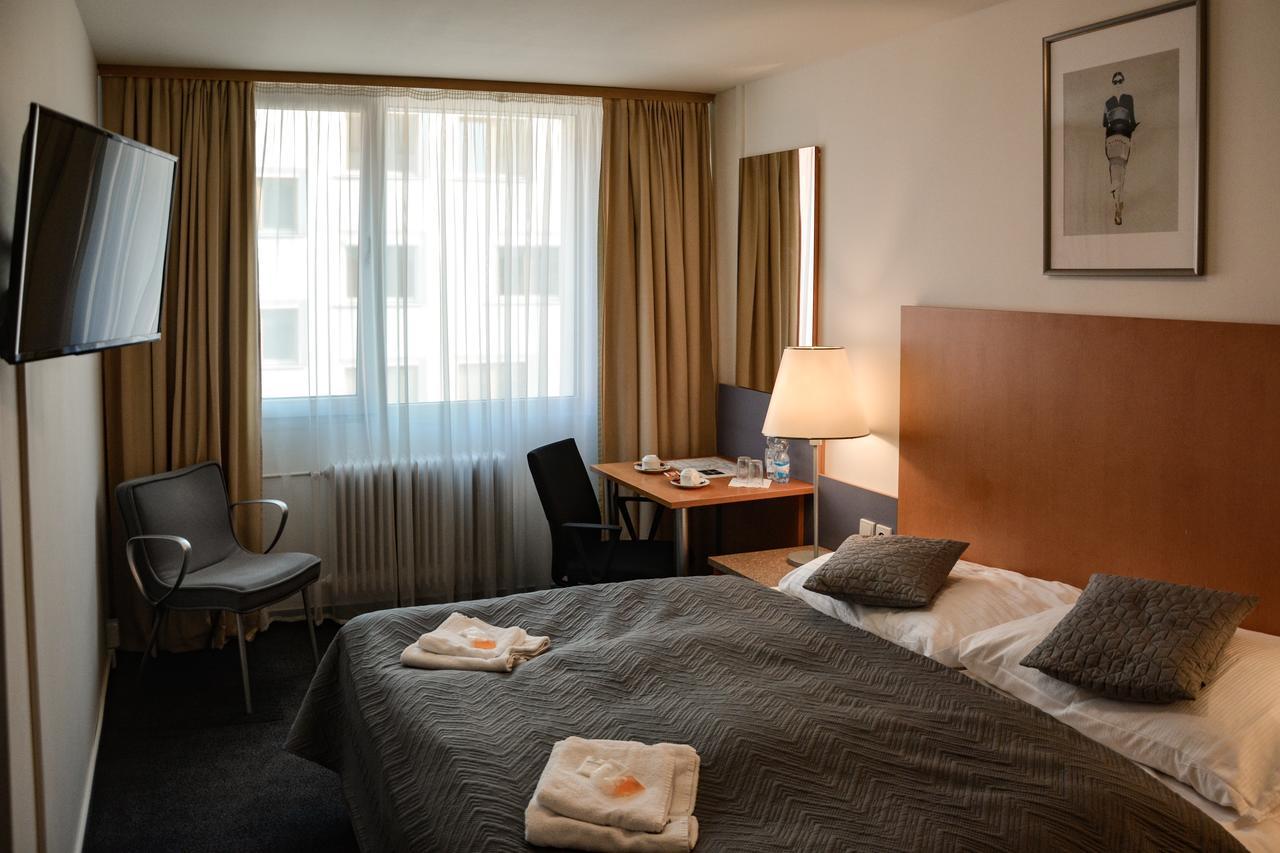 Hotel Harfa Prague Exterior photo