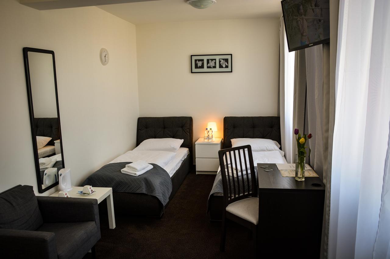 Hotel Harfa Prague Exterior photo